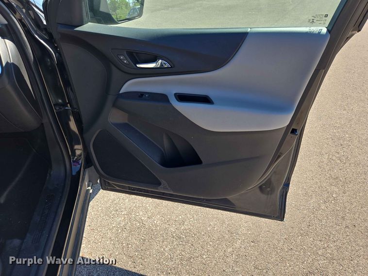 image for item ER1753 2021 Chevrolet Equinox SUV