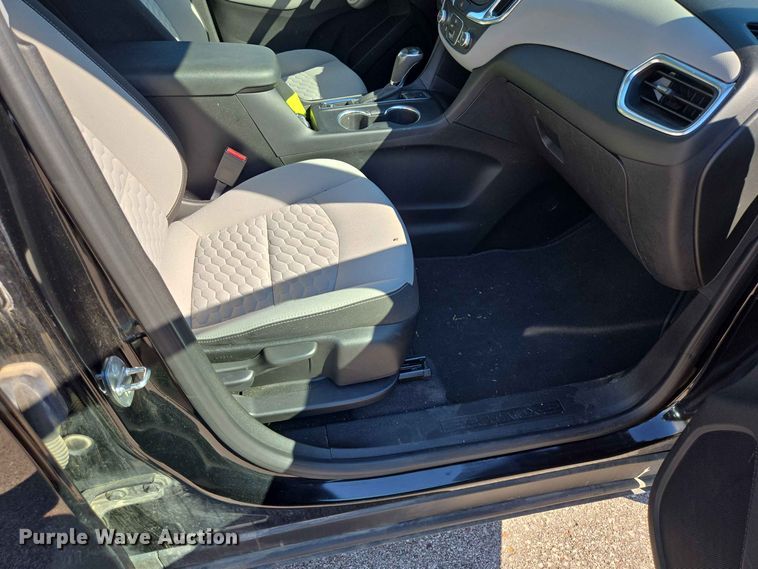 image for item ER1753 2021 Chevrolet Equinox SUV