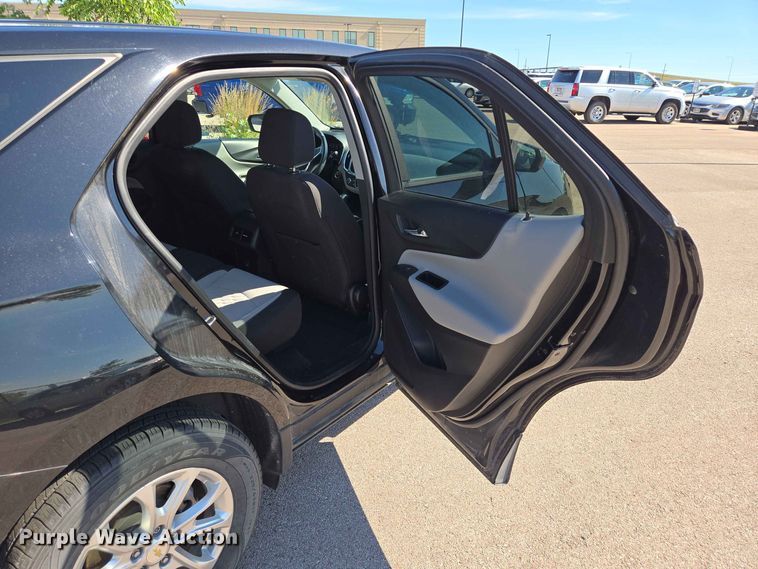 image for item ER1753 2021 Chevrolet Equinox SUV