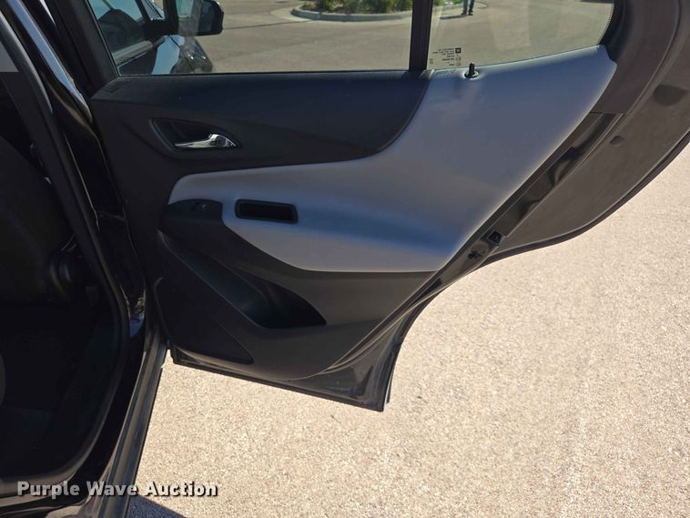 image for item ER1753 2021 Chevrolet Equinox SUV