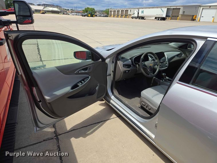 image for item ER1761 2019 Chevrolet Malibu 
