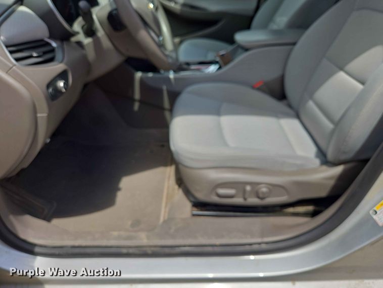 image for item ER1761 2019 Chevrolet Malibu 