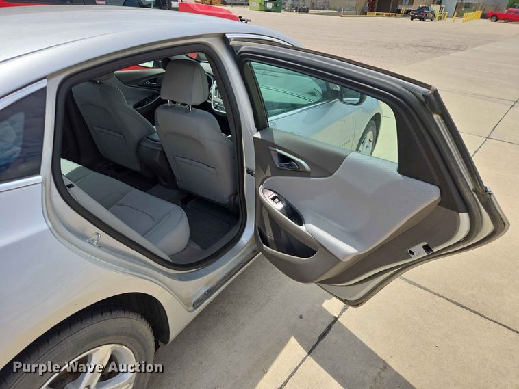 image for item ER1761 2019 Chevrolet Malibu 