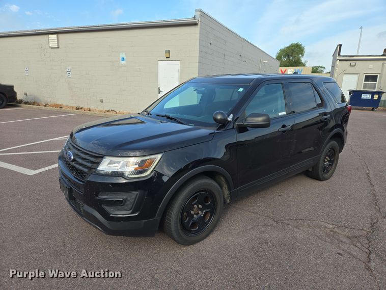 image for item ER1785 2017 Ford Explorer Police Interceptor SUV