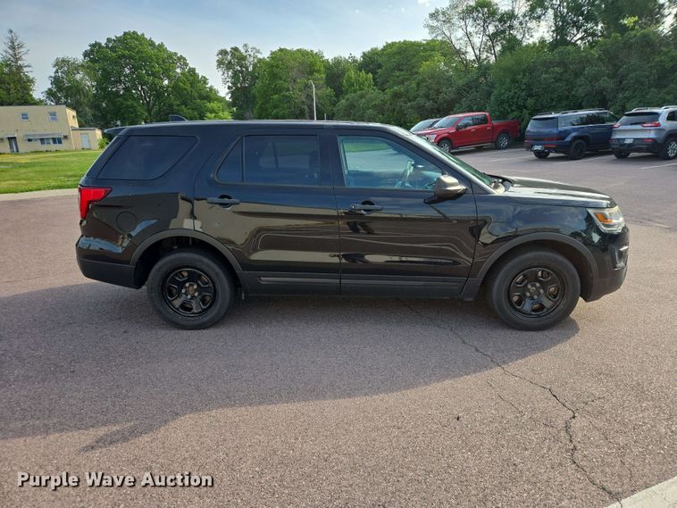 image for item ER1785 2017 Ford Explorer Police Interceptor SUV