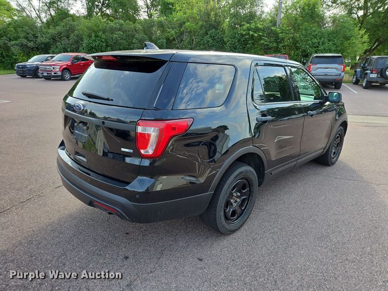 image for item ER1785 2017 Ford Explorer Police Interceptor SUV