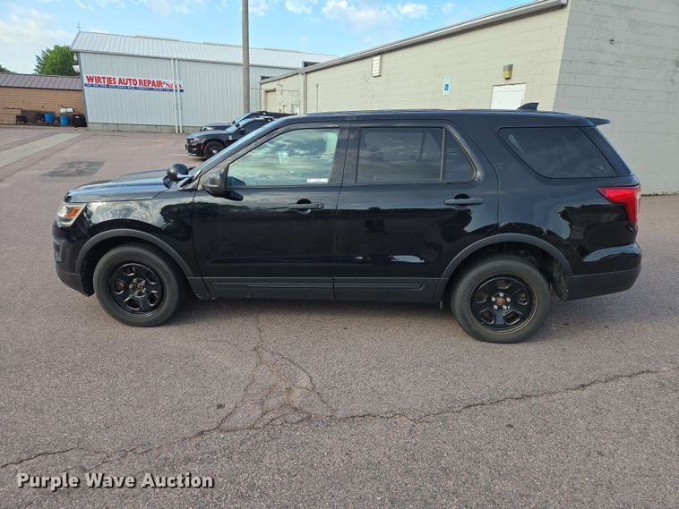 image for item ER1785 2017 Ford Explorer Police Interceptor SUV