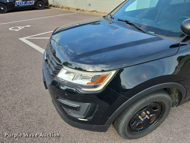 image for item ER1785 2017 Ford Explorer Police Interceptor SUV