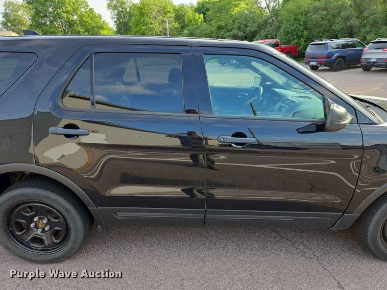 image for item ER1785 2017 Ford Explorer Police Interceptor SUV