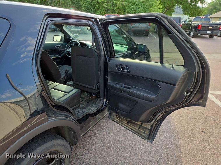 image for item ER1785 2017 Ford Explorer Police Interceptor SUV