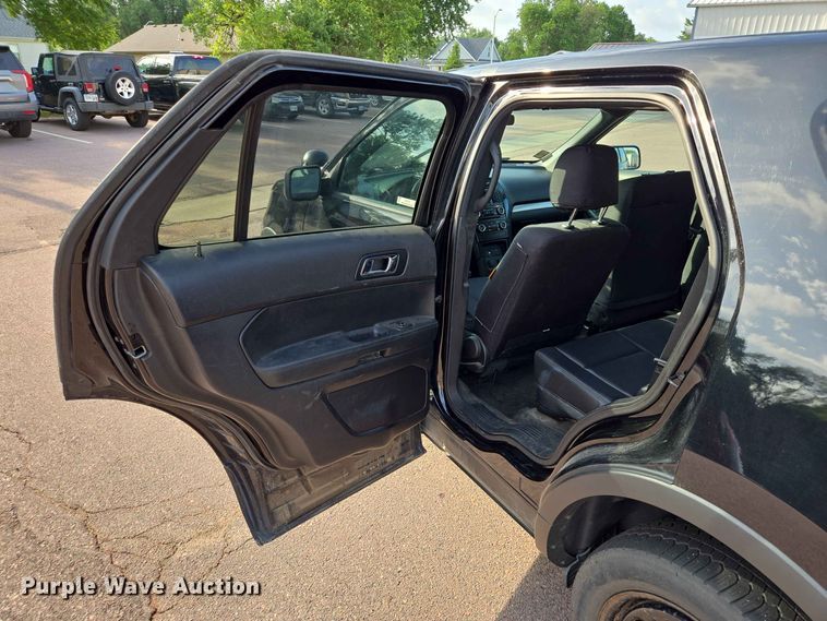 image for item ER1785 2017 Ford Explorer Police Interceptor SUV