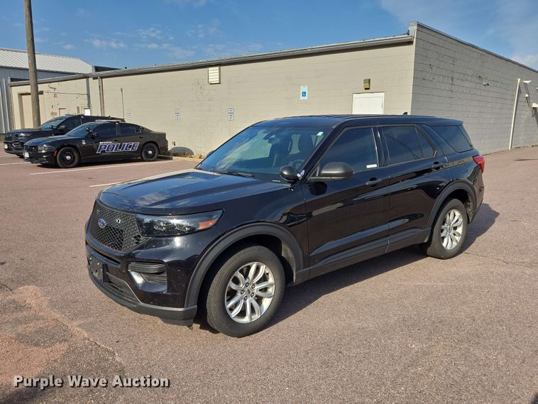 image for item ER1786 2020 Ford Explorer Police Interceptor SUV