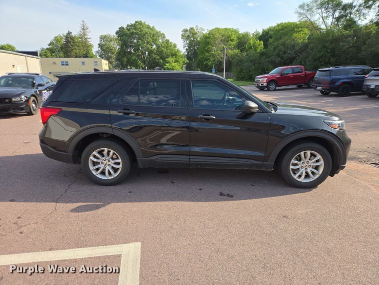 image for item ER1786 2020 Ford Explorer Police Interceptor SUV