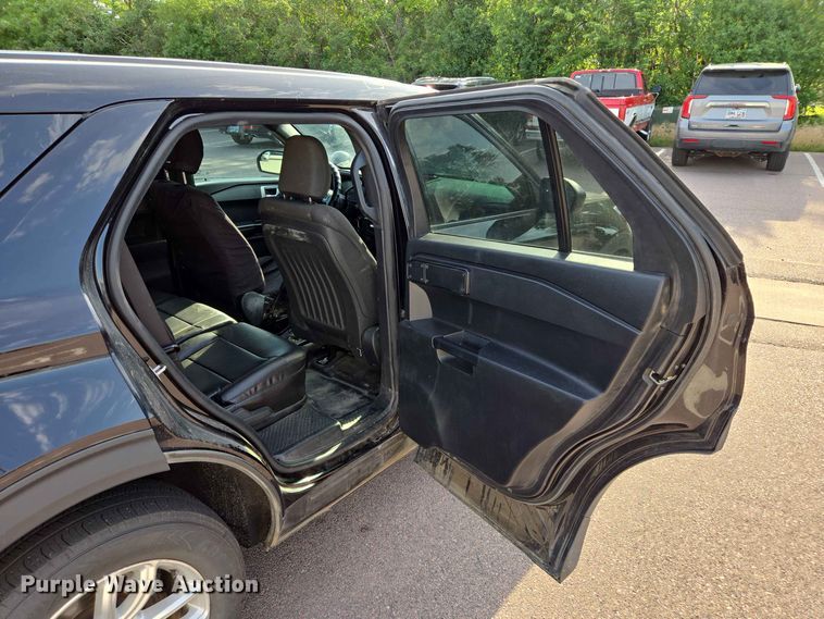 image for item ER1786 2020 Ford Explorer Police Interceptor SUV