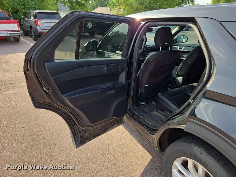 image for item ER1786 2020 Ford Explorer Police Interceptor SUV