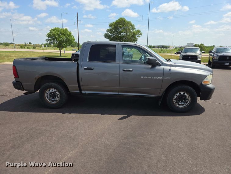 image for item ER1787 2012 Dodge Ram 1500 Crew Cab pickup truck