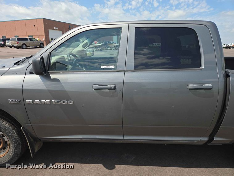 image for item ER1787 2012 Dodge Ram 1500 Crew Cab pickup truck
