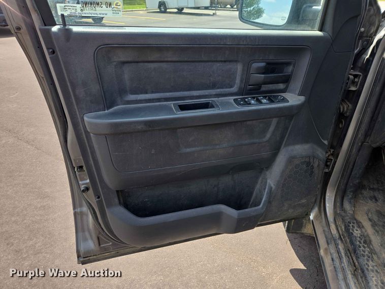 image for item ER1787 2012 Dodge Ram 1500 Crew Cab pickup truck