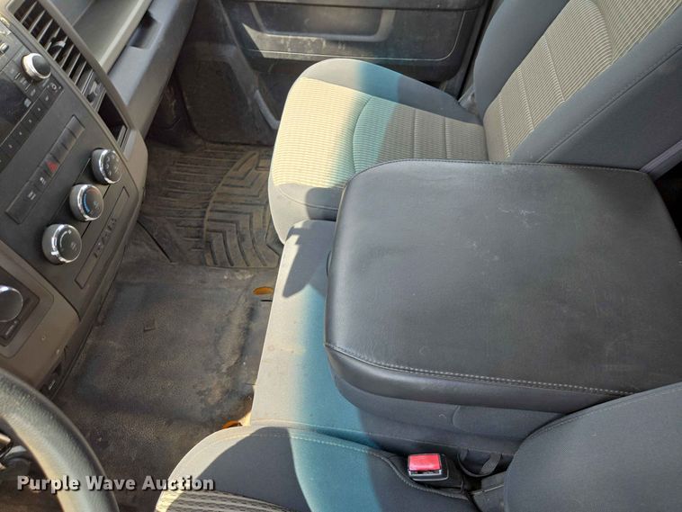 image for item ER1787 2012 Dodge Ram 1500 Crew Cab pickup truck