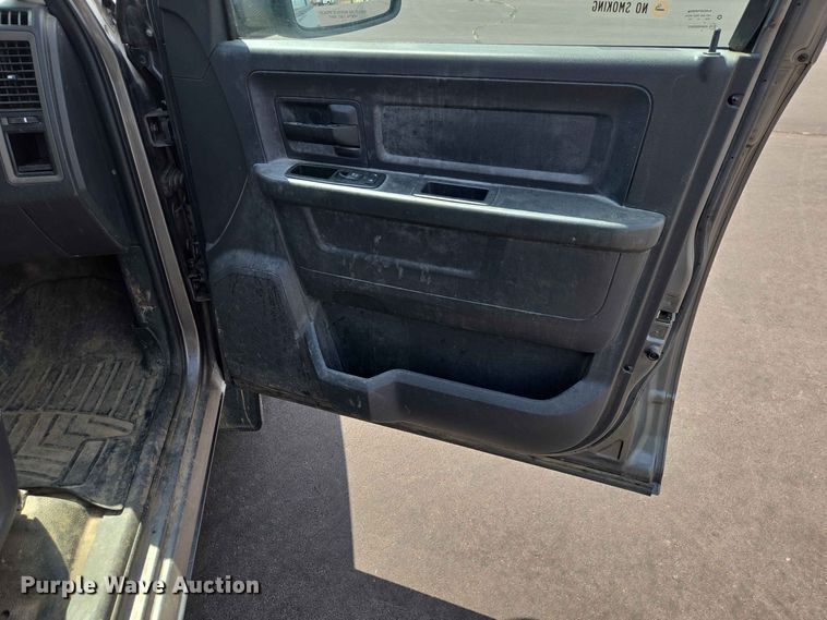 image for item ER1787 2012 Dodge Ram 1500 Crew Cab pickup truck