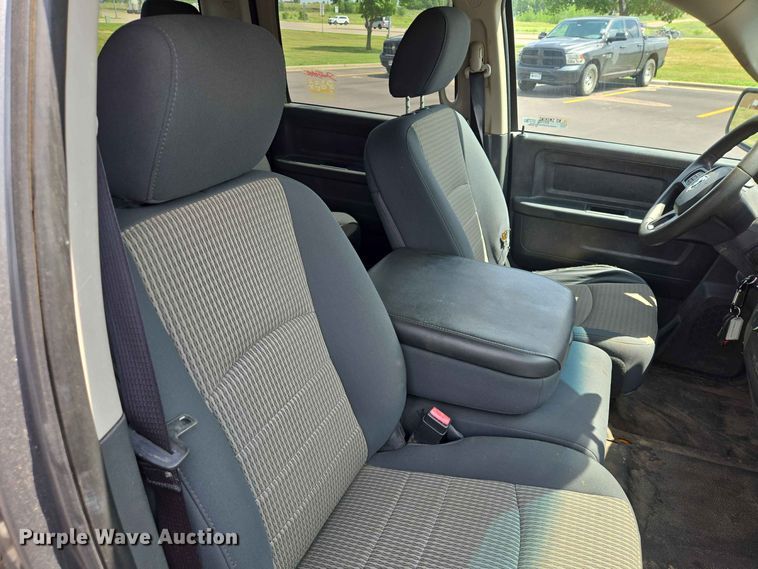 image for item ER1787 2012 Dodge Ram 1500 Crew Cab pickup truck