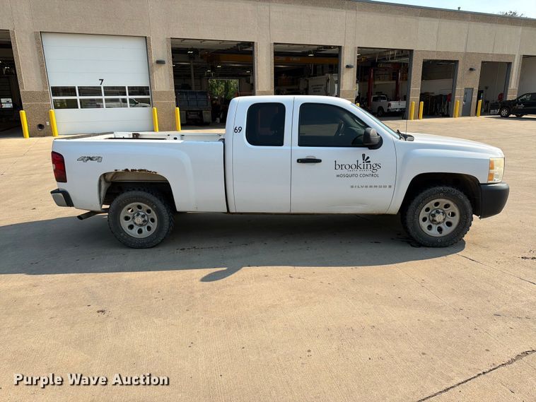 image for item ER1789 2007 Chevrolet Silverado 1500 Ext. Cab pickup truck
