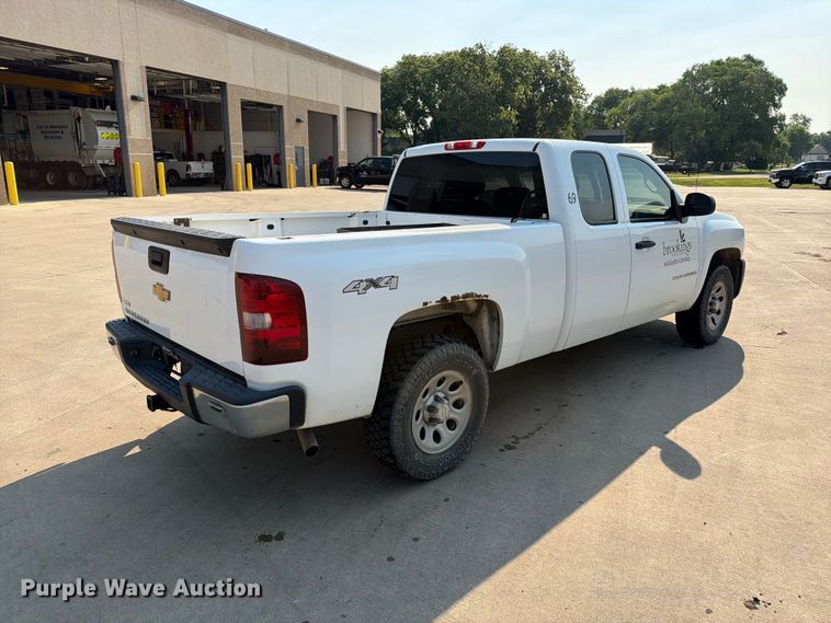 image for item ER1789 2007 Chevrolet Silverado 1500 Ext. Cab pickup truck