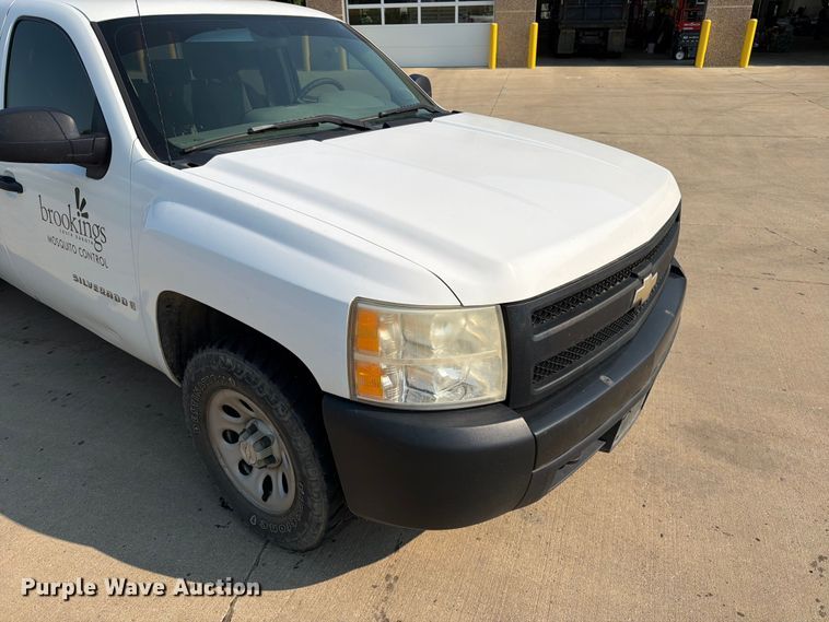 image for item ER1789 2007 Chevrolet Silverado 1500 Ext. Cab pickup truck