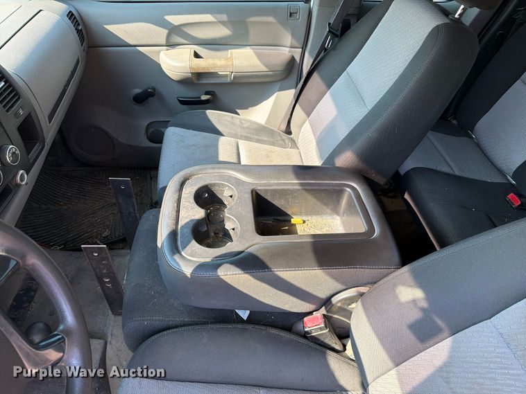 image for item ER1789 2007 Chevrolet Silverado 1500 Ext. Cab pickup truck