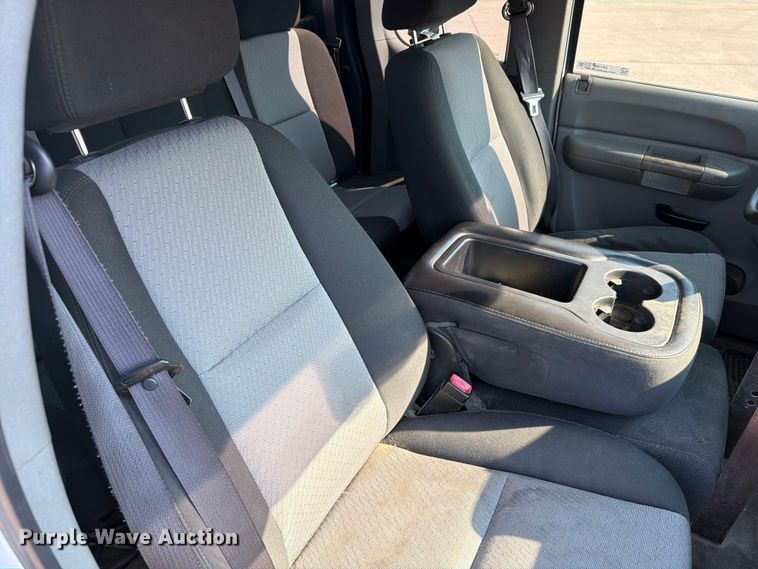 image for item ER1789 2007 Chevrolet Silverado 1500 Ext. Cab pickup truck