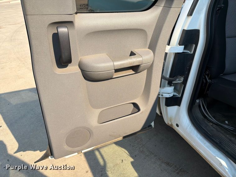 image for item ER1789 2007 Chevrolet Silverado 1500 Ext. Cab pickup truck