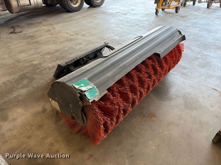 image for item ER1793 2014 Bobcat 84 Angle Broom skid steer broom