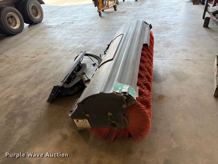 image for item ER1793 2014 Bobcat 84 Angle Broom skid steer broom