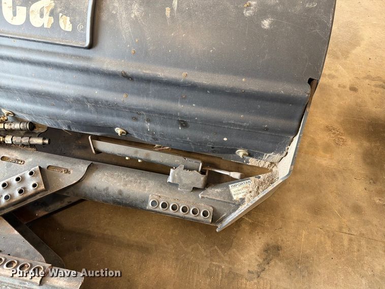 image for item ER1793 2014 Bobcat 84 Angle Broom skid steer broom