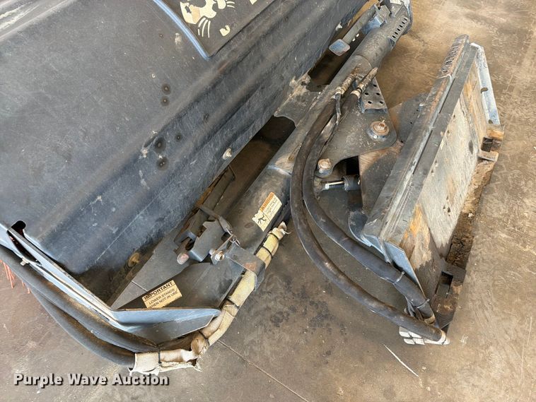 image for item ER1793 2014 Bobcat 84 Angle Broom skid steer broom
