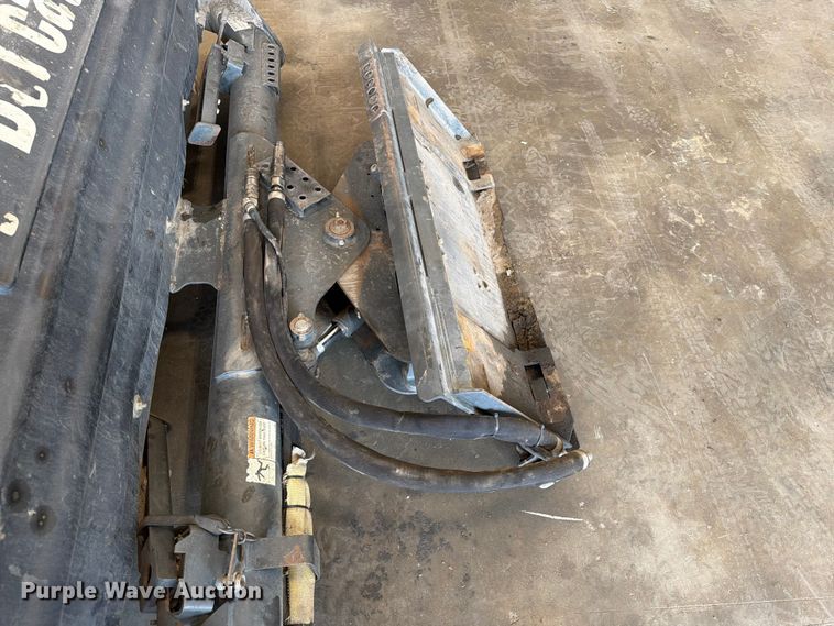 image for item ER1793 2014 Bobcat 84 Angle Broom skid steer broom