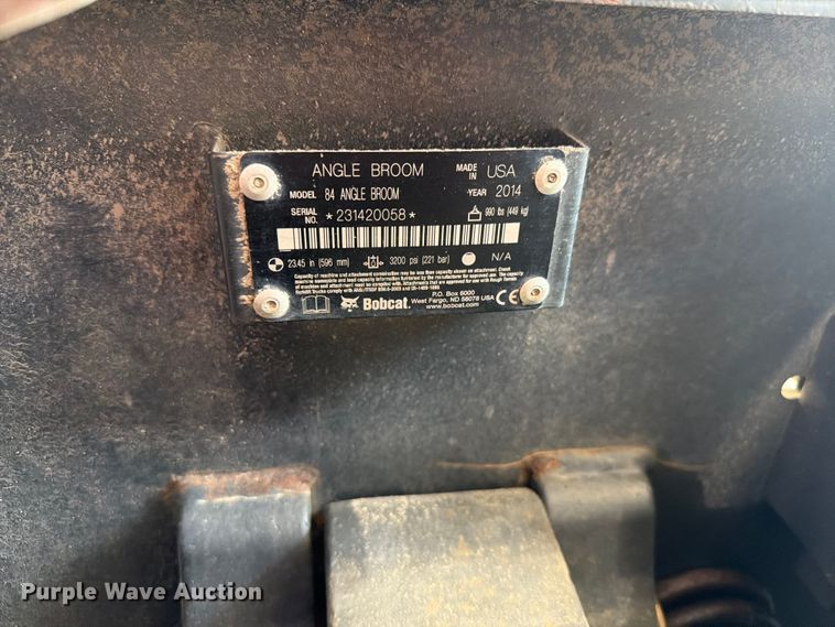 image for item ER1793 2014 Bobcat 84 Angle Broom skid steer broom
