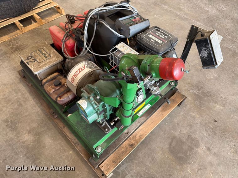 image for item ER1796 Clarke Grizzly mosquito sprayer