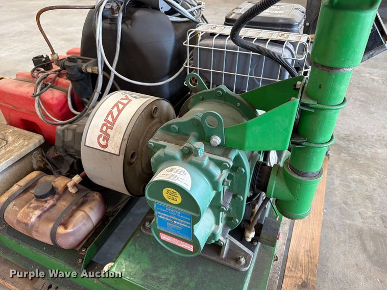 image for item ER1796 Clarke Grizzly mosquito sprayer