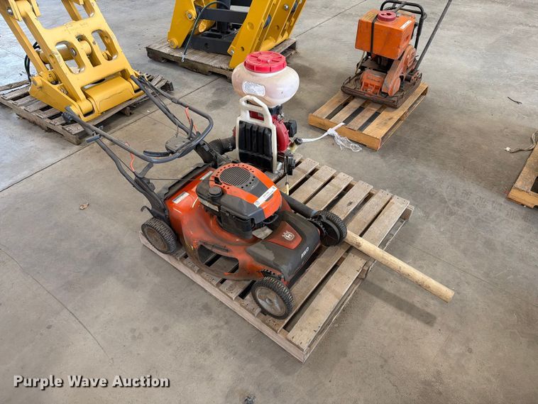 image for item ER1799 Husqvarna HU725AWD push mower