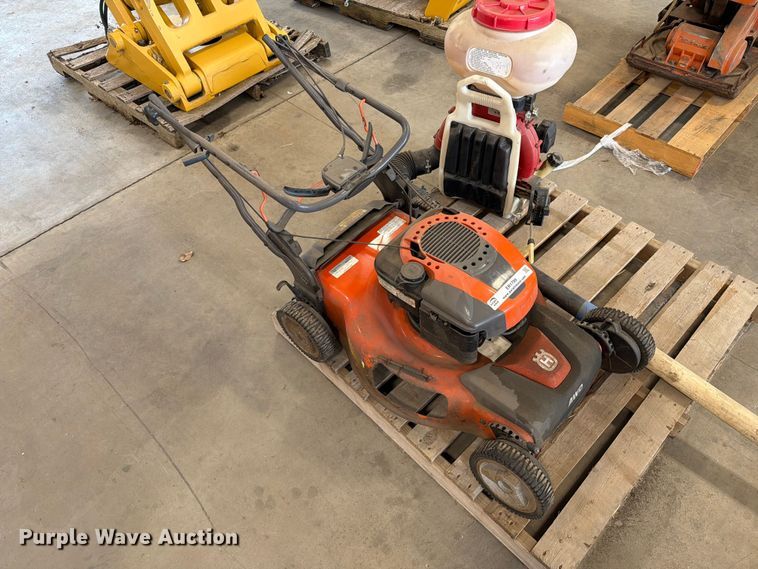 image for item ER1799 Husqvarna HU725AWD push mower