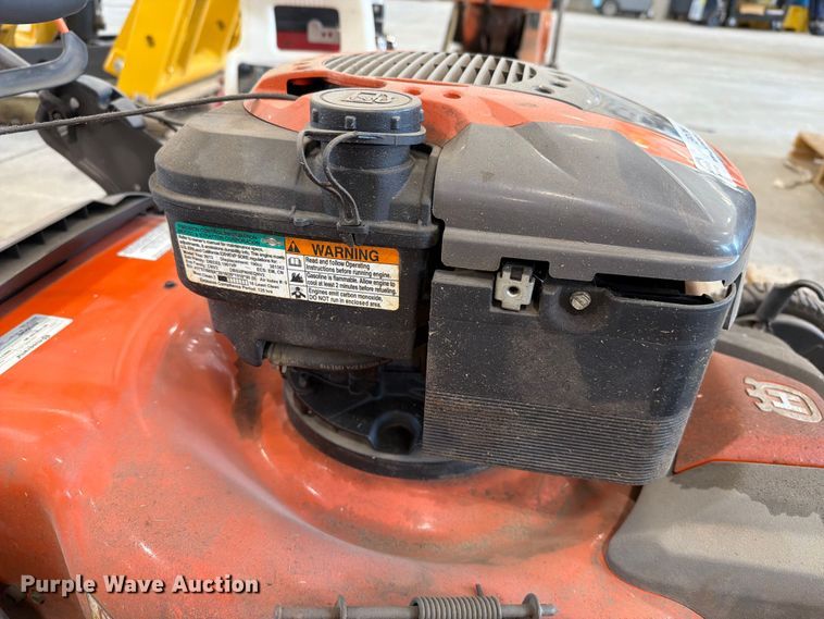 image for item ER1799 Husqvarna HU725AWD push mower