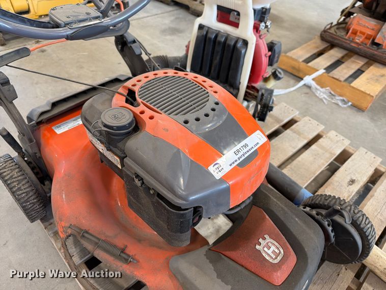 image for item ER1799 Husqvarna HU725AWD push mower
