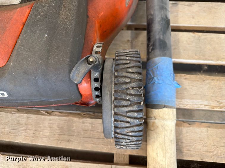 image for item ER1799 Husqvarna HU725AWD push mower