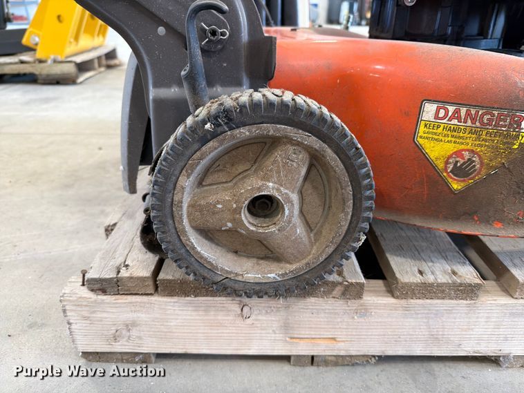 image for item ER1799 Husqvarna HU725AWD push mower