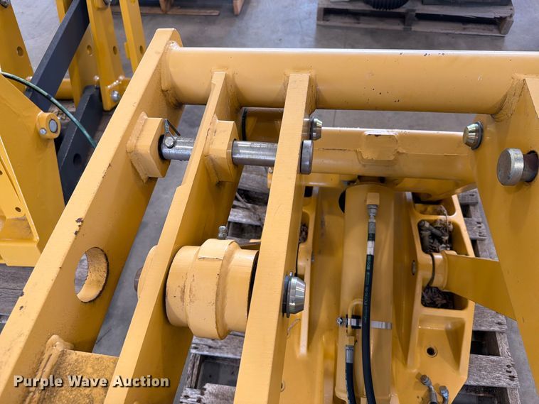image for item ER1802 John Deere front lift group