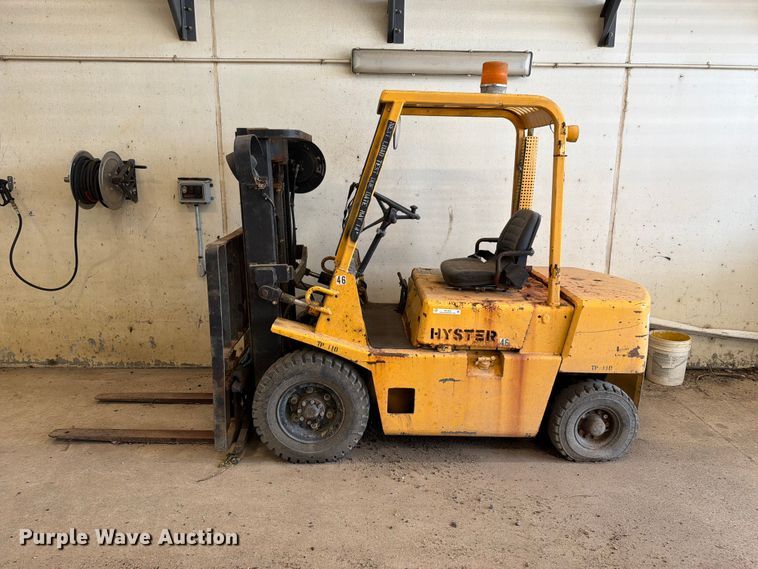 image for item ER1804 Hyster H40-XL-MIL forklift