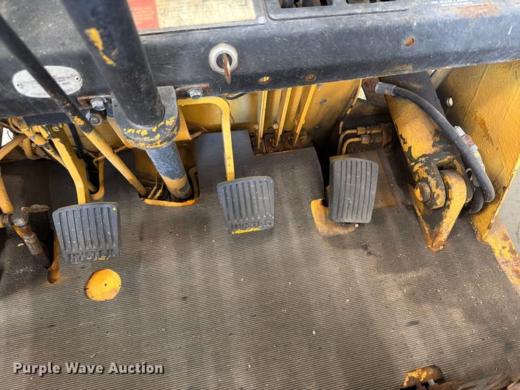 image for item ER1804 Hyster H40-XL-MIL forklift