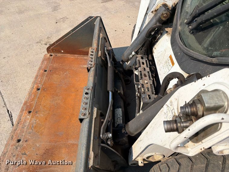 image for item ER1805 2014 Bobcat S570 skid steer loader