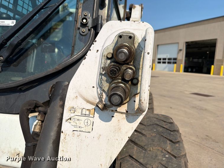 image for item ER1805 2014 Bobcat S570 skid steer loader